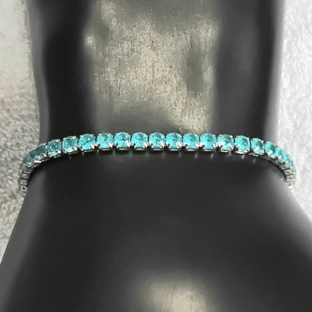 BNWOT 3/$25 Florence Scovel 9" Beautiful Cyan Stone Bracelet Fashion Jewelry!!